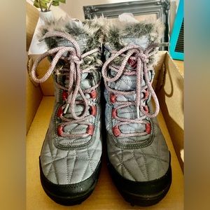 Columbia boots